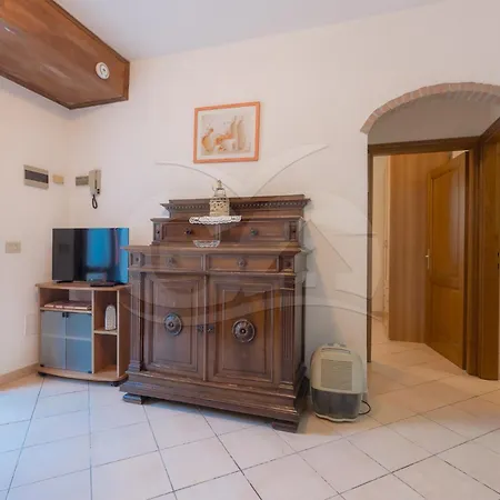 アパート La Casina A Schiopparello - Goelba ポルトフェッラーイオ